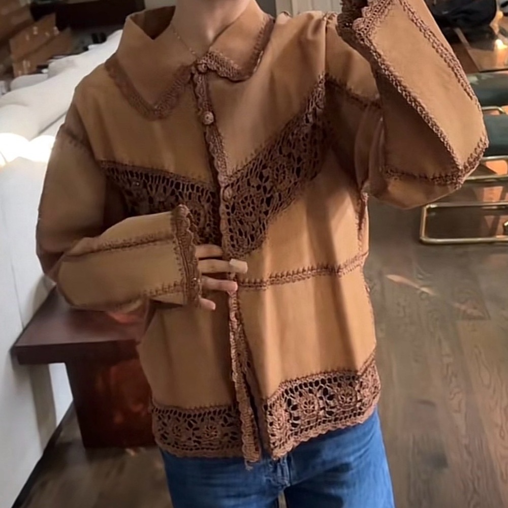 Womens Crochet Trim Button-Front Jacket in Camel